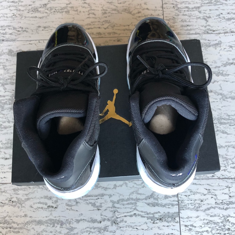 Jordans - Air Jordan 11 Space Jam 2016 - Picture 5 of 6